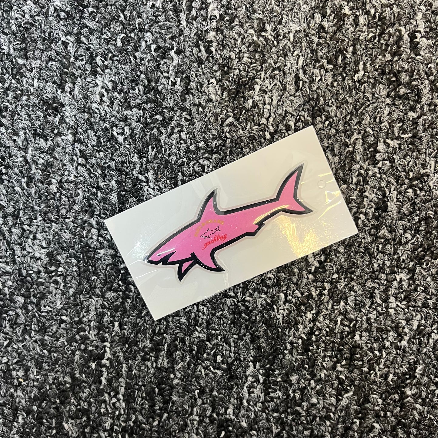 Shark rose paillette